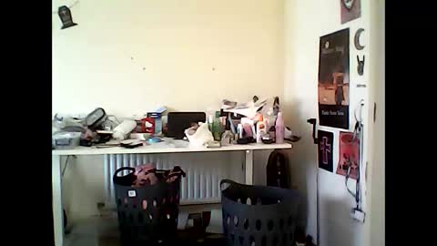 Wouldntyouliketoknow online show from 09.11.25