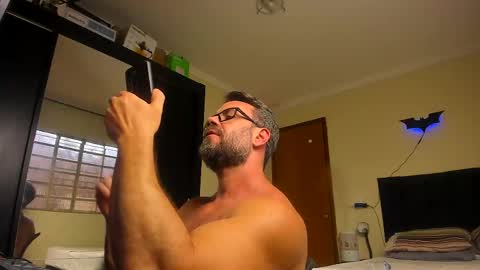 chris online show from 11.12.25