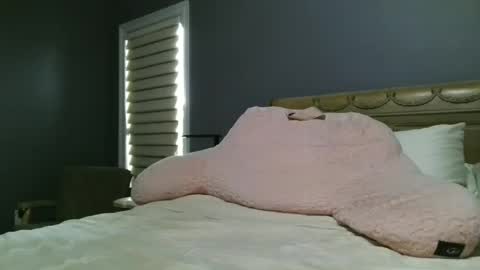 LisaisLuscious online show from 07.10.26