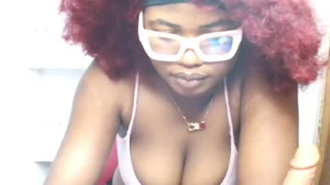 Snapshot of sexyhoneypot chatting on 06.18.26 Marvellous online show from 06.18.26