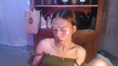 Snapshot of sexykagura chatting on 12.15.25 Kagura3 online show from 12.15.25