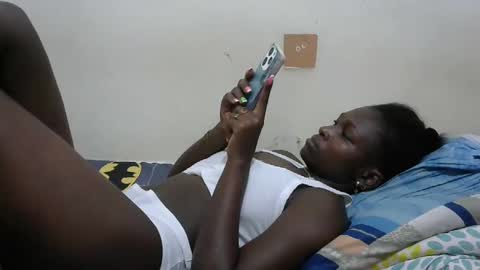 Snapshot of sexykiteey chatting on 02.18.25 sexykiteey online show from 02.18.25