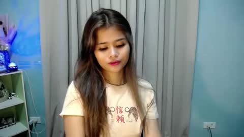 Snapshot of sexylady_pinayx chatting on 09.15.25 Call me Bea online show from 09.15.25