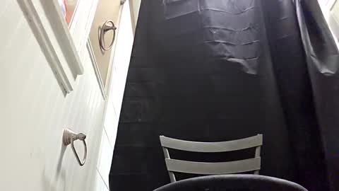 sexyladyeatingpussy online show from 09.11.25