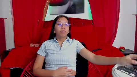 laura online show from 02.06.25