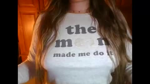 Snapshot of sexymisss24 chatting on 02.18.25 sexymisss24 online show from 02.18.25