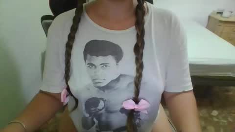 Snapshot of sexymisss24 chatting on 10.23.25 sexymisss24 online show from 10.23.25