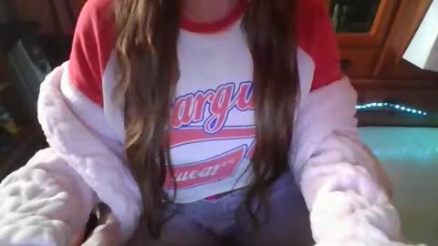 Snapshot of sexymisss24 chatting on 11.17.25 sexymisss24 online show from 11.17.25