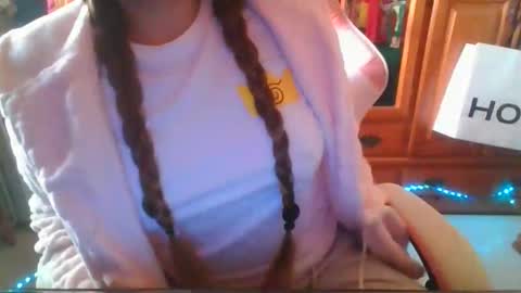 Snapshot of sexymisss24 chatting on 11.22.25 sexymisss24 online show from 11.22.25