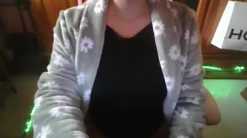 Snapshot of sexymisss24 chatting on 11.30.25 sexymisss24 online show from 11.30.25