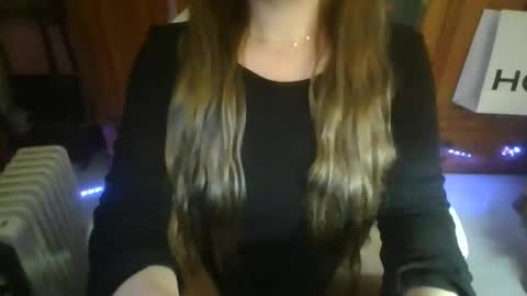 Snapshot of sexymisss24 chatting on 11.30.25 sexymisss24 online show from 11.30.25