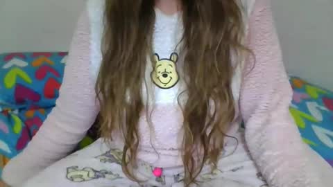 Snapshot of sexymisss24 chatting on 12.17.25 sexymisss24 online show from 12.17.25