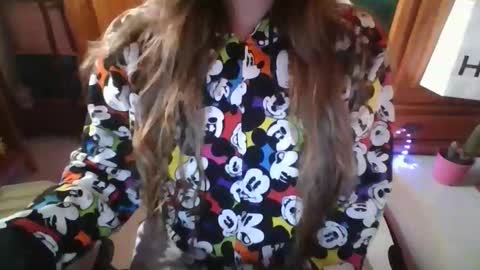 Snapshot of sexymisss24 chatting on 12.22.25 sexymisss24 online show from 12.22.25