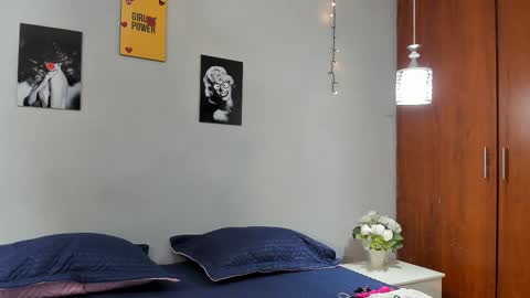 Snapshot of sexynova_93 chatting on 10.31.25 sexynova 93 online show from 10.31.25