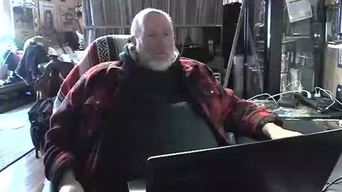 Snapshot of sexyolbear chatting on 01.05.25 Grizz Lee Bear online show from 01.05.25