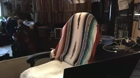 Snapshot of sexyolbear chatting on 01.28.25 Grizz Lee Bear online show from 01.28.25