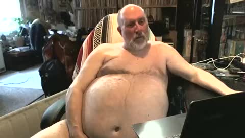 Snapshot of sexyolbear chatting on 02.07.25 Grizz Lee Bear online show from 02.07.25