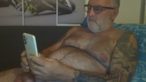 Snapshot of sexypaa chatting on 02.27.25 sexypaa online show from 02.27.25