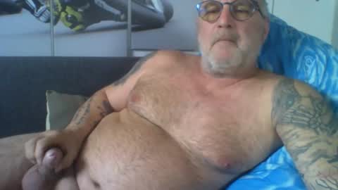 Snapshot of sexypaa chatting on 02.16.26 sexypaa online show from 02.16.26
