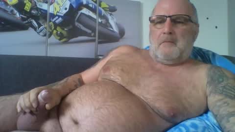 Snapshot of sexypaa chatting on 02.19.26 sexypaa online show from 02.19.26