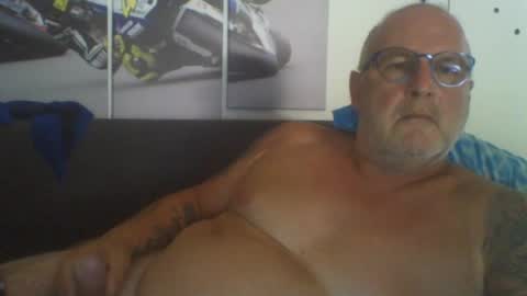 Snapshot of sexypaa chatting on 06.27.26 sexypaa online show from 06.27.26
