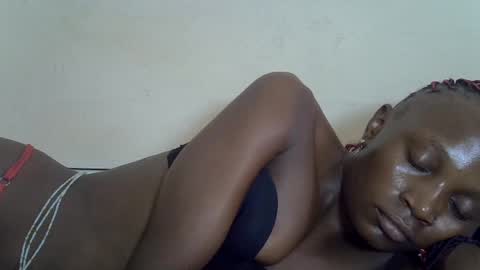 Snapshot of sexypetite4 chatting on 07.08.26 SHARON online show from 07.08.26