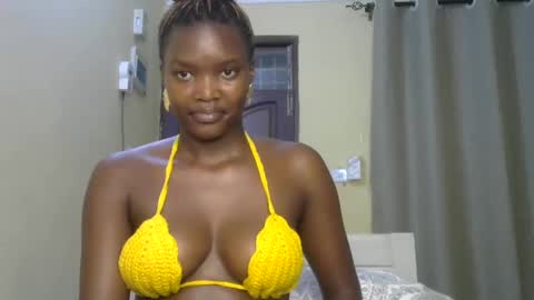 Lee online show from 02.05.25