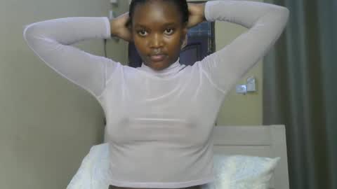 Lee online show from 03.04.25