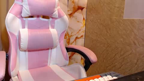 Snapshot of sexypinayirish chatting on 02.24.26 IRISH online show from 02.24.26