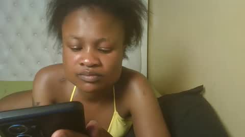 Snapshot of sexyqueenivy chatting on 10.29.25 queenivy online show from 10.29.25