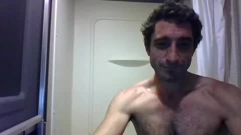 Snapshot of sexyrents chatting on 12.22.24 sexyRENTS online show from 12.22.24