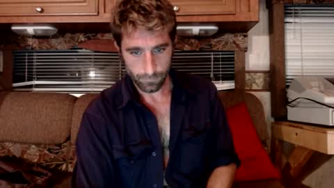 Snapshot of sexyrents chatting on 11.17.25 sexyRENTS online show from 11.17.25