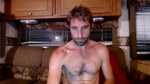 Snapshot of sexyrents chatting on 11.18.25 sexyRENTS online show from 11.18.25