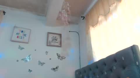 Snapshot of sexysafiravenus chatting on 01.28.25 Venus Independent Model online show from 01.28.25