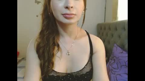 Snapshot of sexysafiravenus chatting on 12.15.25 Venus Independent Model online show from 12.15.25