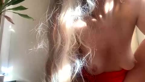 Anya online show from 11.02.25