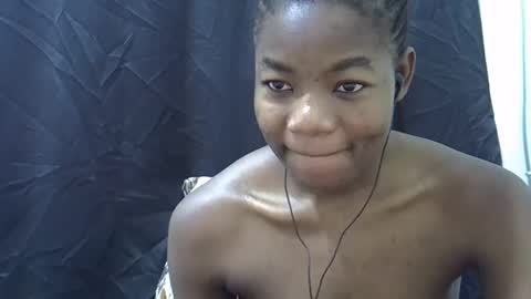 Snapshot of sexyshaz22 chatting on 02.27.26 sexyshaz22 online show from 02.27.26