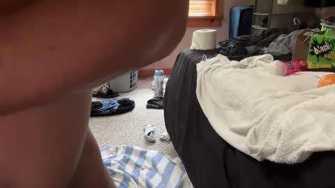 Snapshot of sexyslimsissy chatting on 05.29.26 Sexy Sissy online show from 05.29.26