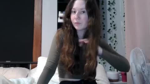 Snapshot of sexystephanie04 chatting on 09.28.25 sexystephanie04 online show from 09.28.25