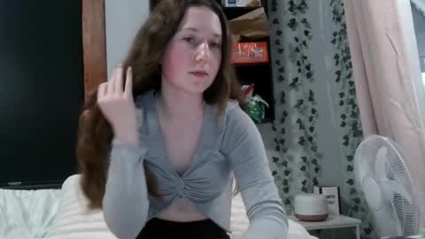 Snapshot of sexystephanie04 chatting on 10.06.25 sexystephanie04 online show from 10.06.25