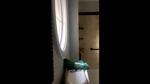 Smooth bi guy online show from 02.09.26