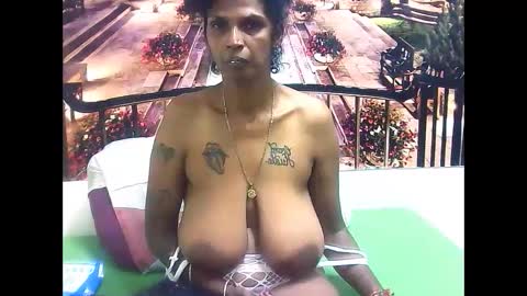 sexyva4u2luv online show from 02.12.25