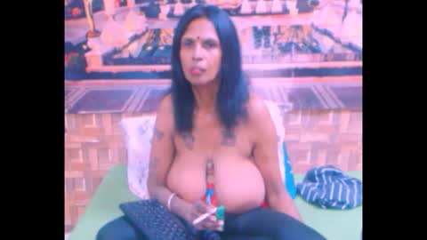 sexyva4u2luv online show from 09.25.25