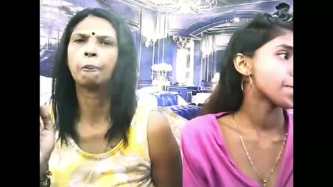 Snapshot of sexyva4u2luv chatting on 11.06.25 sexyva4u2luv online show from 11.06.25