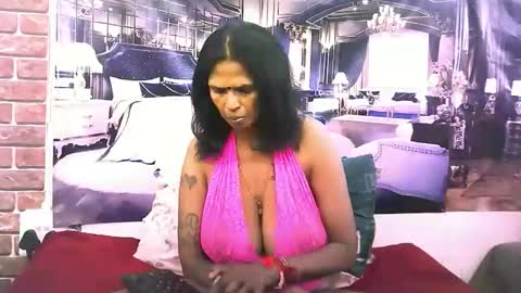 Snapshot of sexyva4u2luv chatting on 11.16.25 sexyva4u2luv online show from 11.16.25