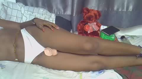 Snapshot of sexyvivah chatting on 03.27.26 sexybaby online show from 03.27.26