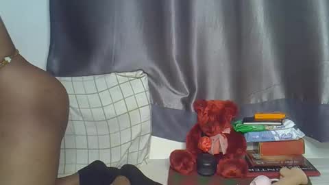 Snapshot of sexyvivah chatting on 04.14.26 sexybaby online show from 04.14.26