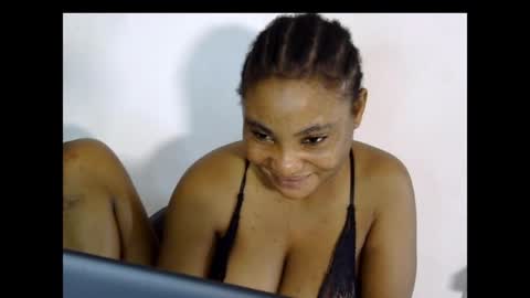 Snapshot of sexyvvy chatting on 07.06.26 sexyvvy online show from 07.06.26