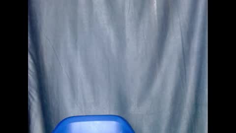 Snapshot of sexyxbunnyxx chatting on 12.15.24 Blue online show from 12.15.24