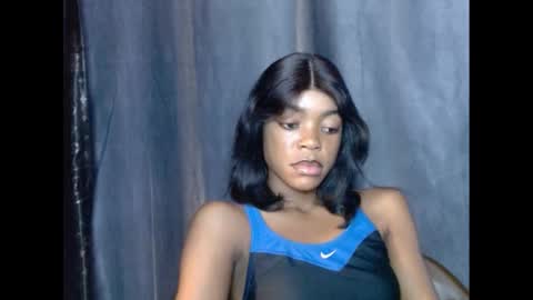 Snapshot of sexyxbunnyxx chatting on 02.26.25 Blue online show from 02.26.25